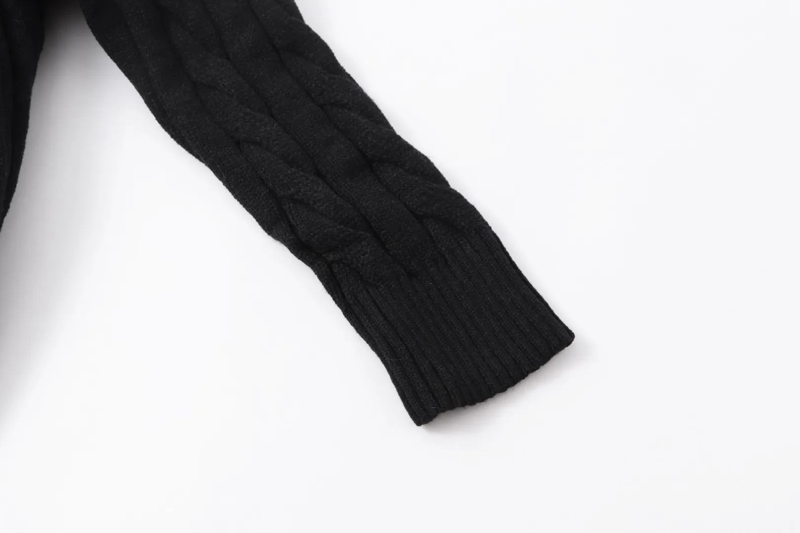 P230 RALPH LAUREN Ralph Lauren seven-color classic small label embroidered stand-collar long-sleeved half-zip knitted sweater tops for men and women seven colors Color: black white gray royal blue pink sky blue khaki code number: S M L XL material: cotton